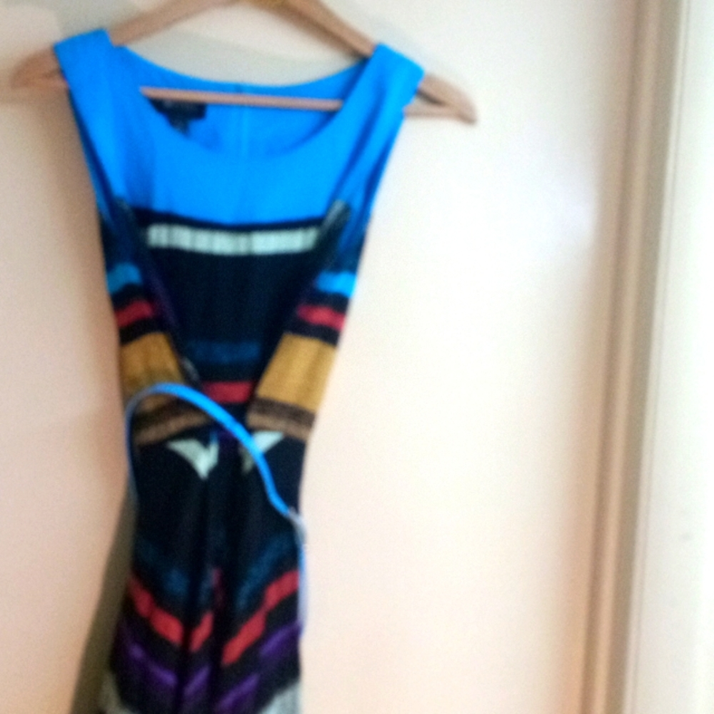 An studios above knees size 6 dress